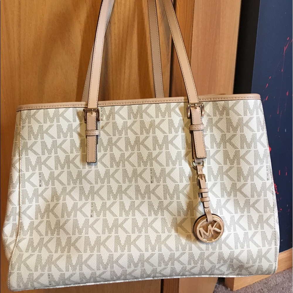 Michael Kors purse